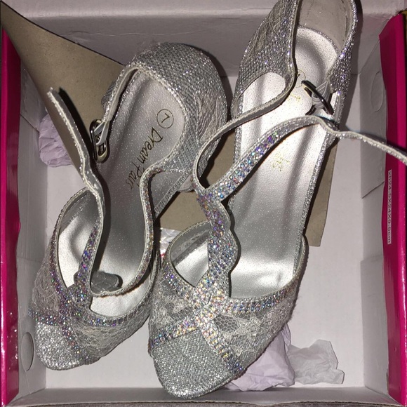 High heels - Picture 2 of 3